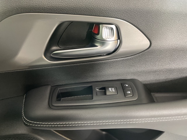 2026 Chrysler Voyager LX photo 11