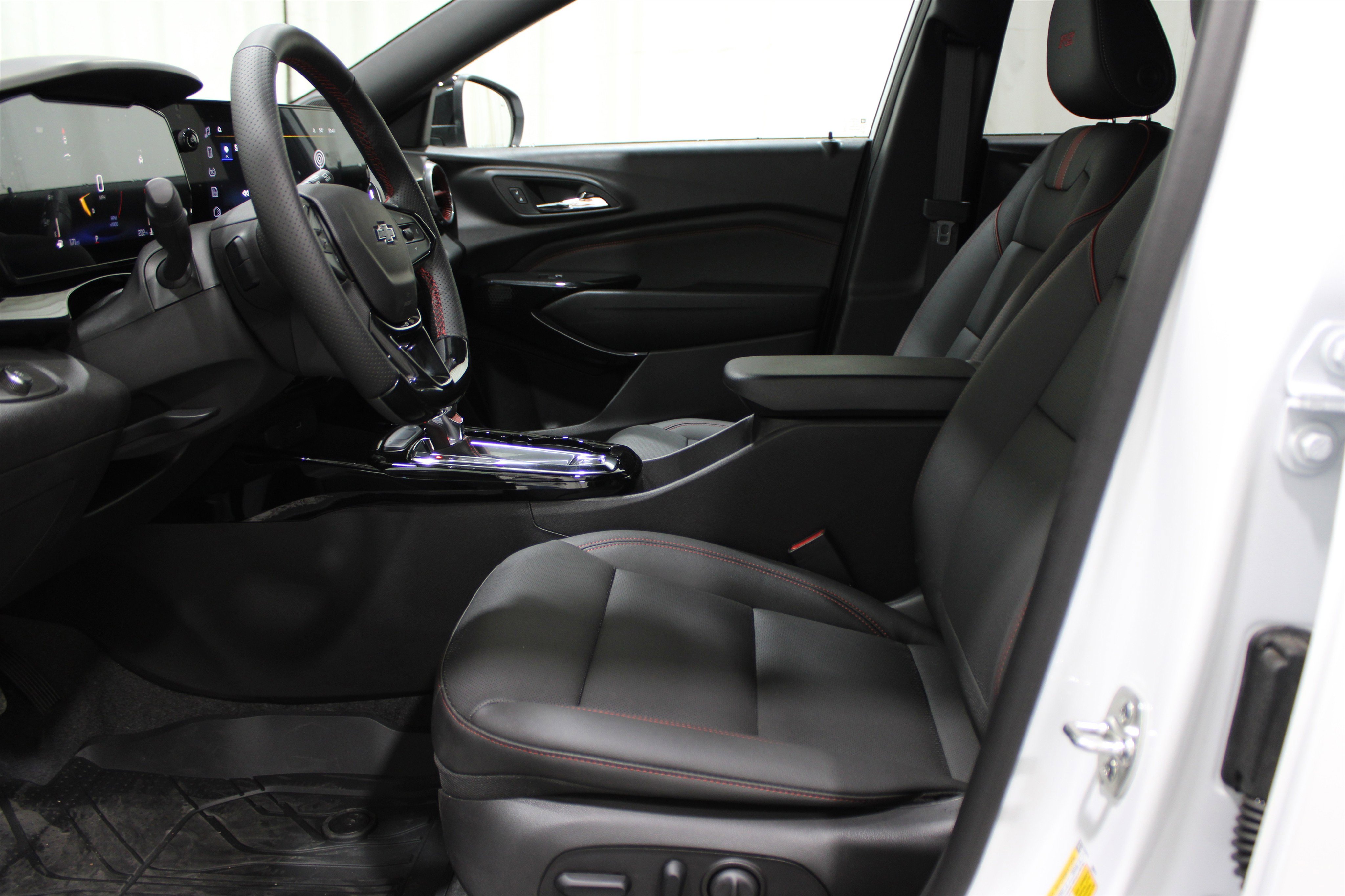 2026 Chevrolet Trax photo 3