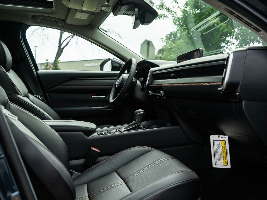 2025 Mazda CX-50 Premium photo 10