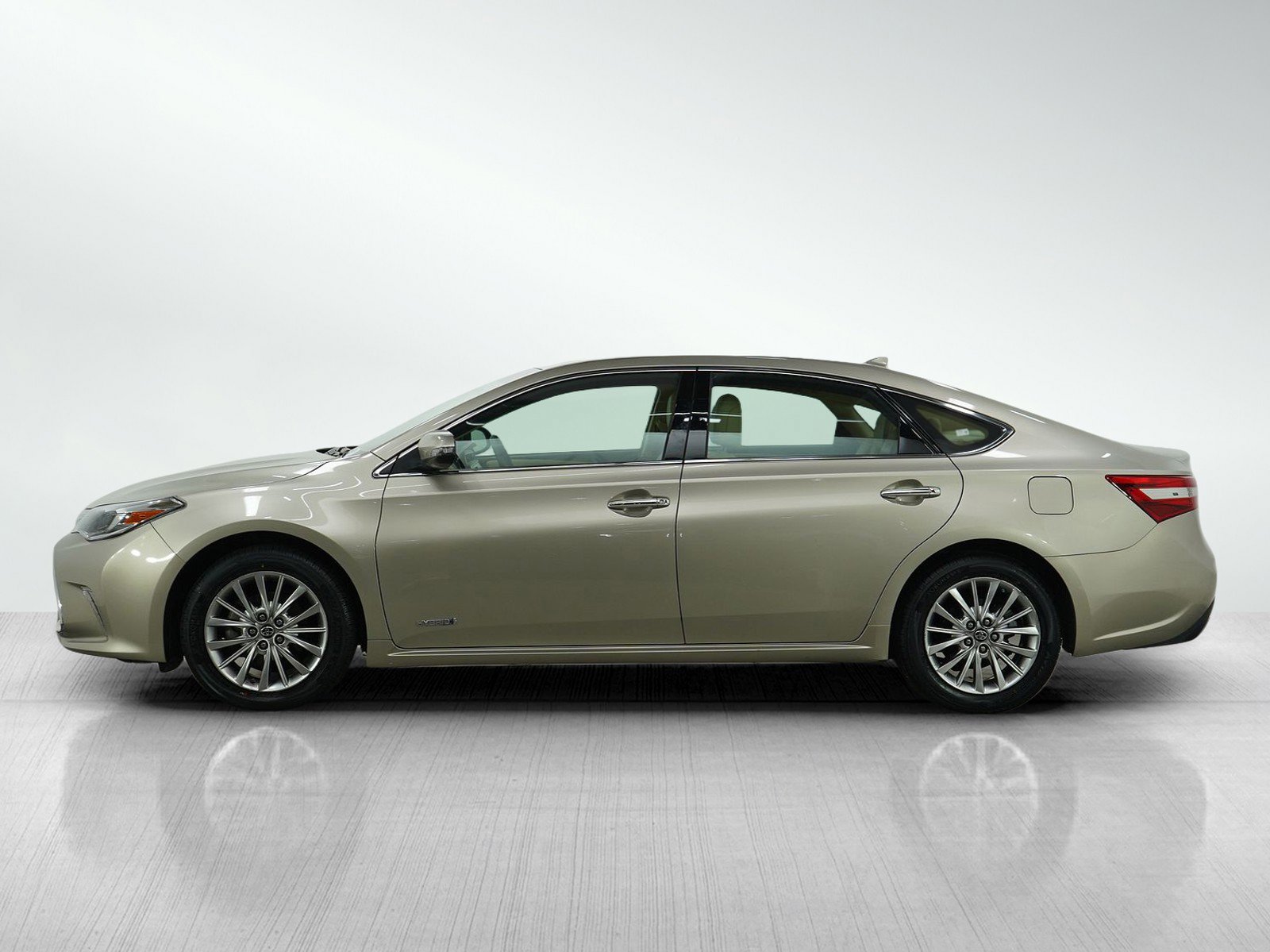 Used 2016 Toyota Avalon Limited with VIN 4T1BD1EB5GU055233 for sale in Bloomington, Minnesota