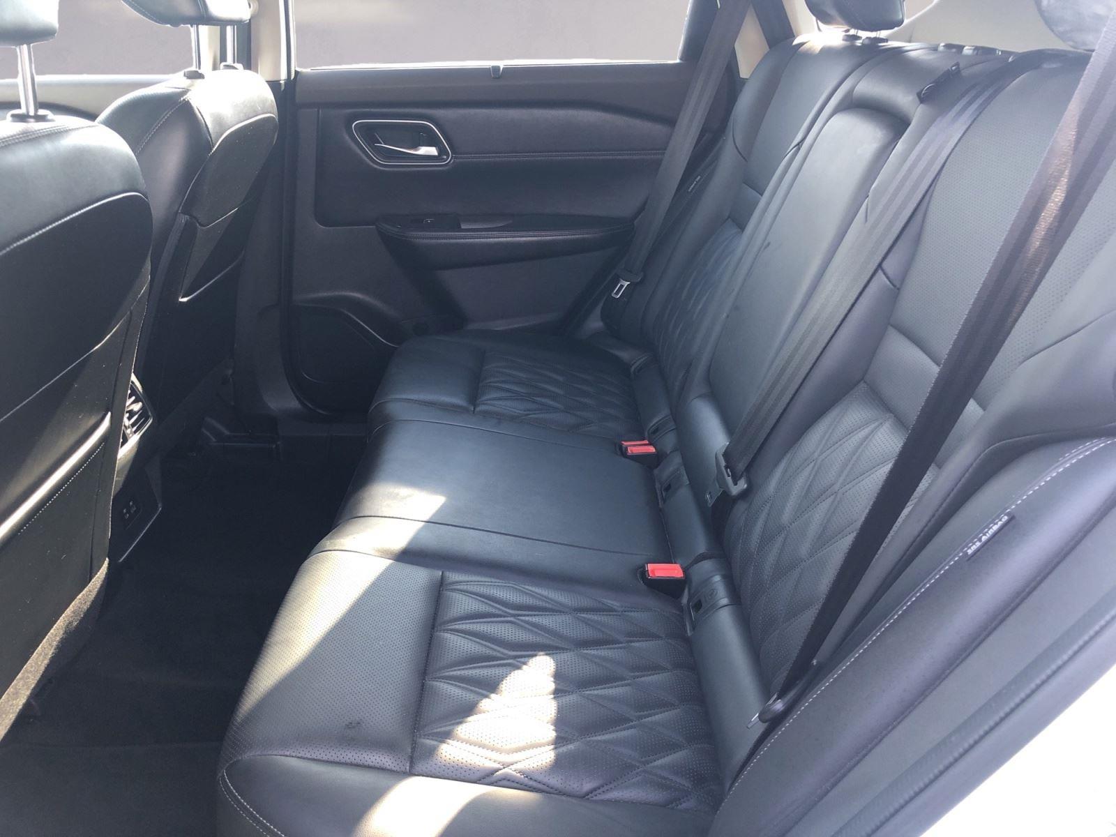 2023 Nissan Rogue Platinum photo 13