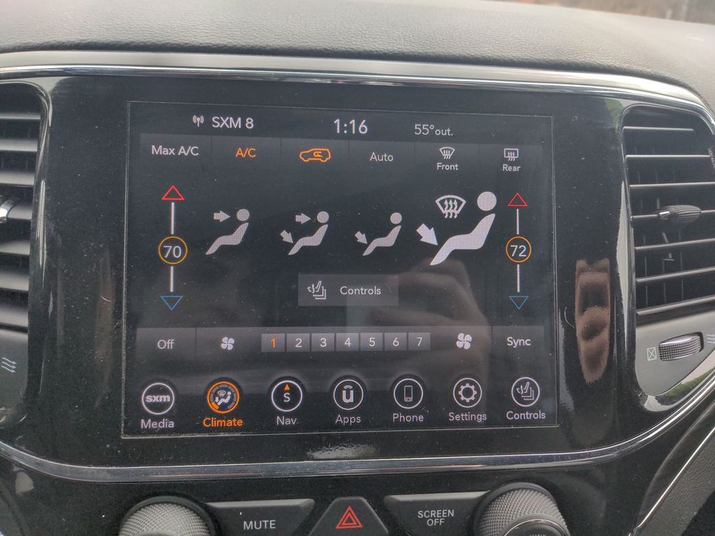 2022 Jeep Cherokee Limited photo 17