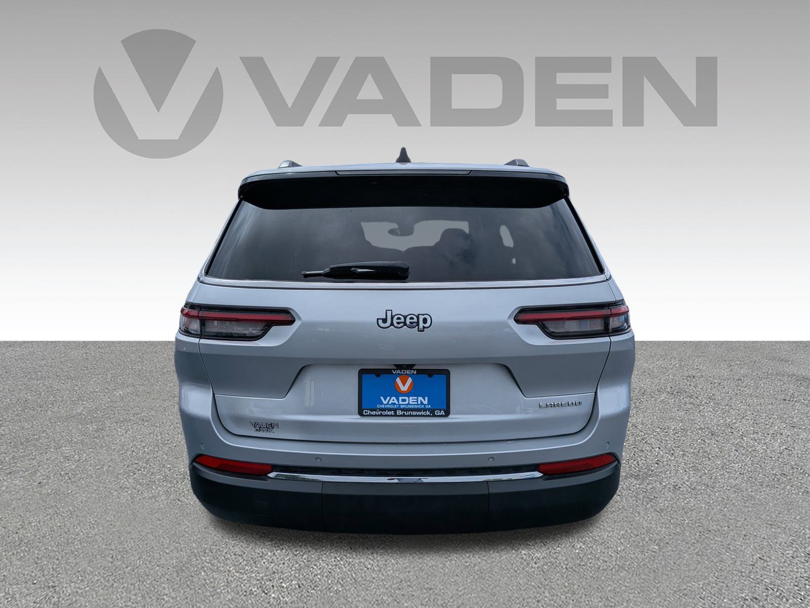 2023 Jeep Grand Cherokee Laredo photo 17
