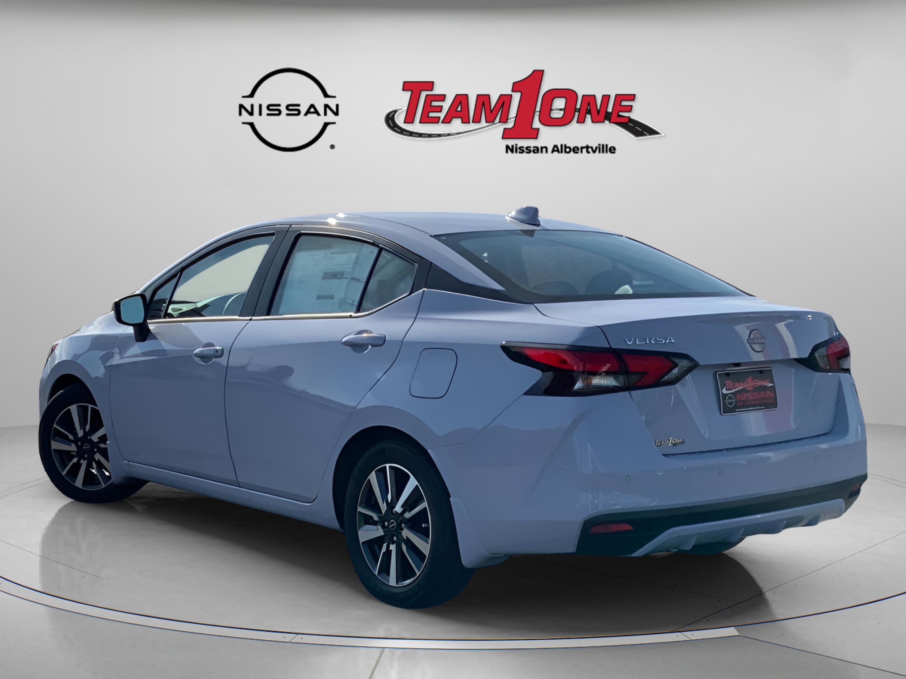 2025 Nissan Versa SV photo 3