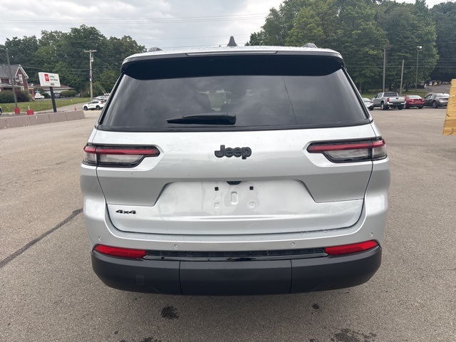 2025 Jeep Grand Cherokee Altitude X photo 4