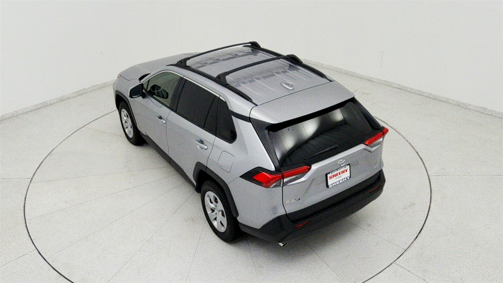 2019 Toyota RAV4 LE photo 16