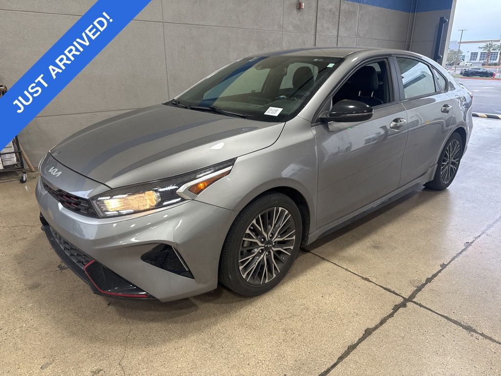 2023 Kia Forte GT-Line's photo