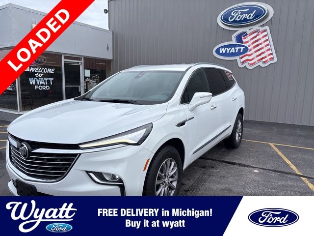 2023 Buick Enclave Essence's photo