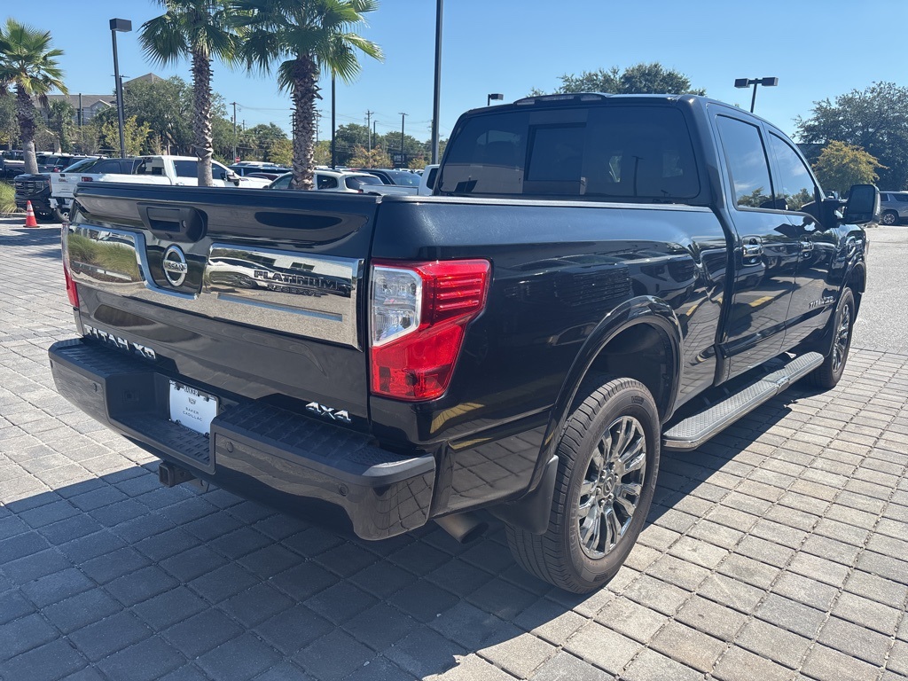 2016 Nissan Titan Crew Cab Platinum Reserve photo 2