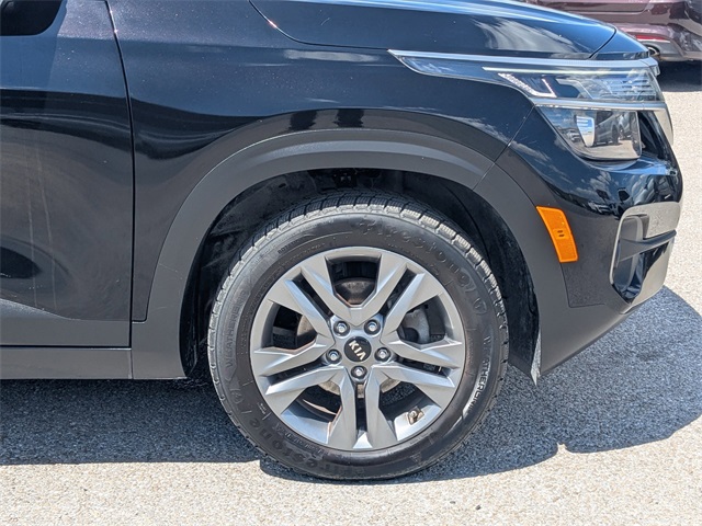 2021 Kia Seltos S photo 11