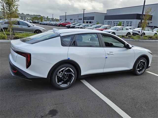 2025 Kia K4 EX photo 9