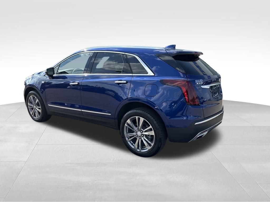 2024 Cadillac XT5 Premium Luxury photo 3