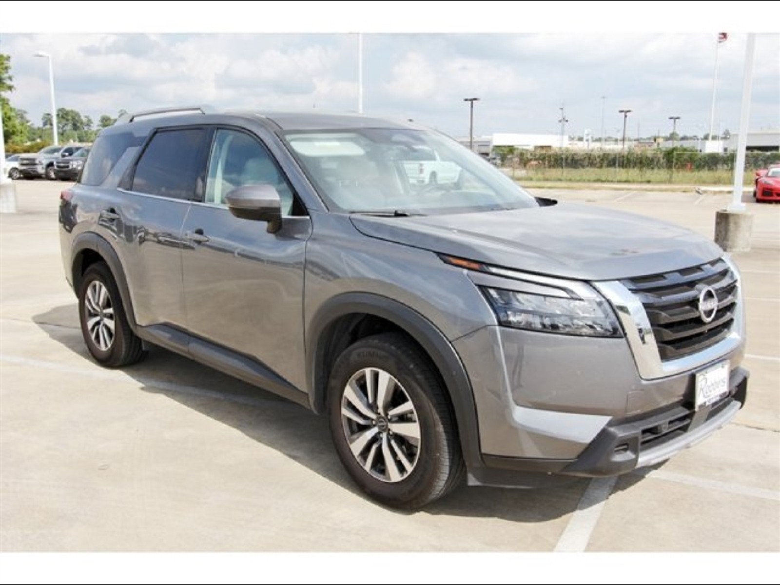 2025 Nissan Pathfinder SL - 7