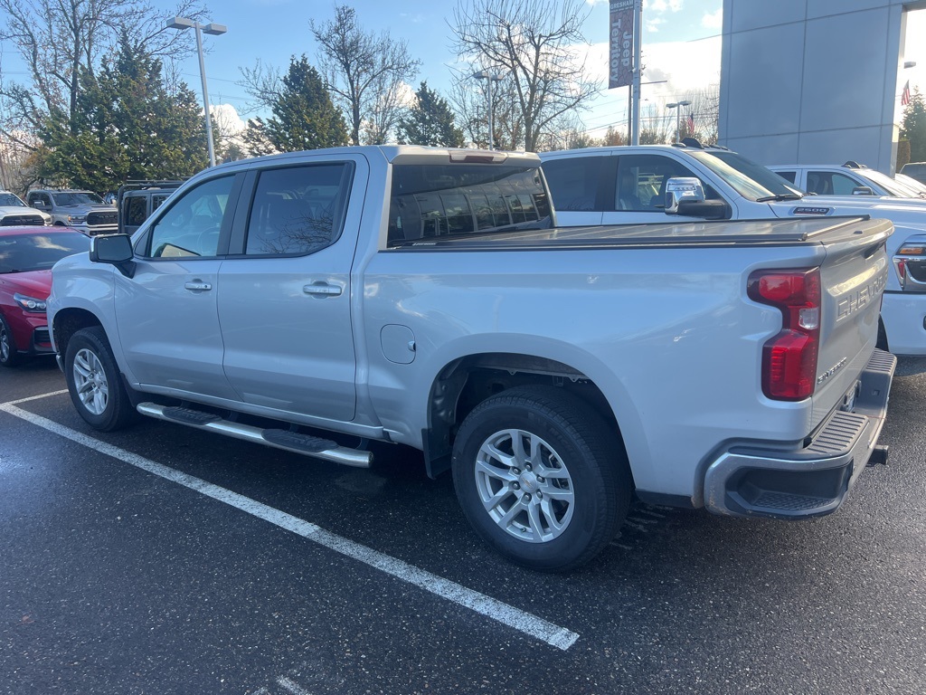 2019 Chevrolet Silverado 1500 LT photo 4