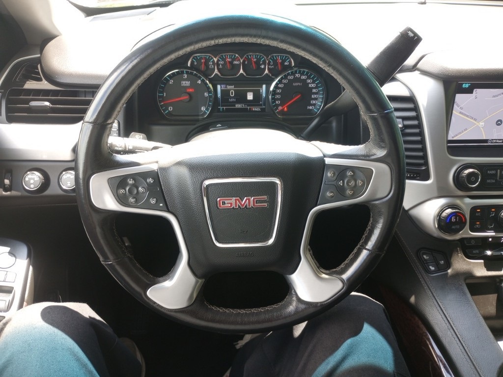 PreOwned 2017 GMC Yukon SLT 4D Sport Utility in Washington NP00629