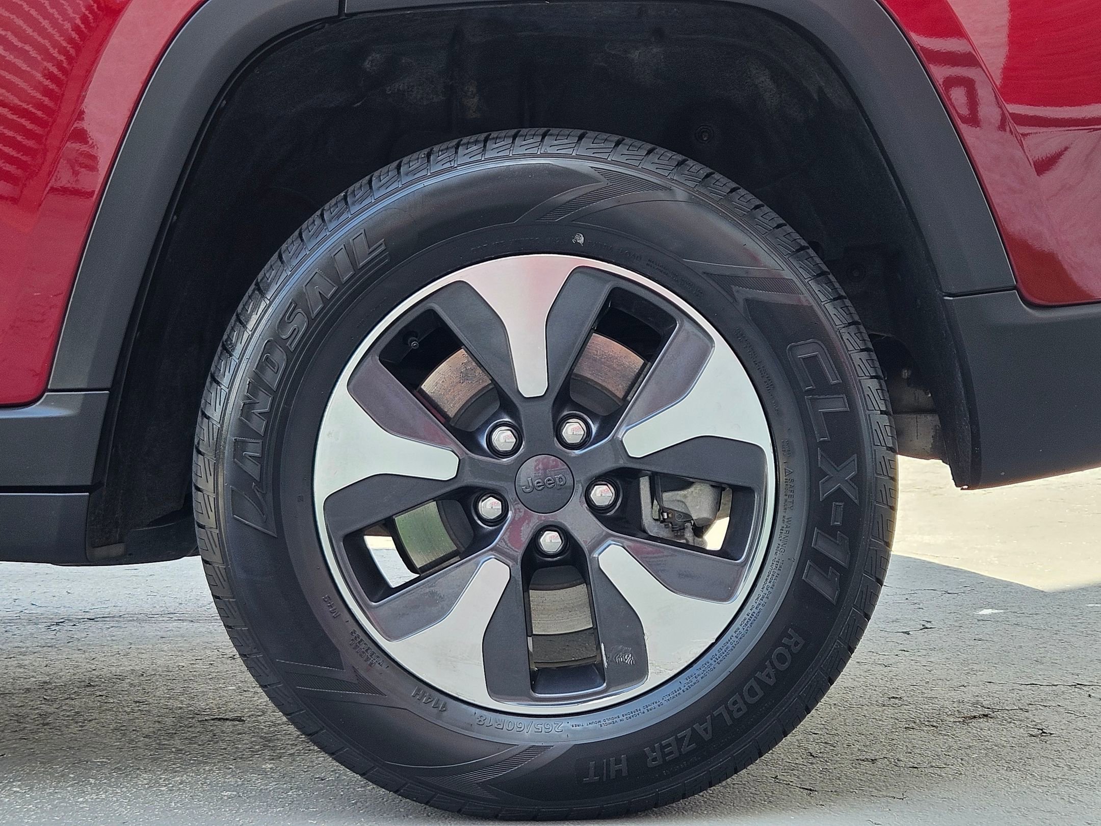2023 Jeep Cherokee 4xe photo 28