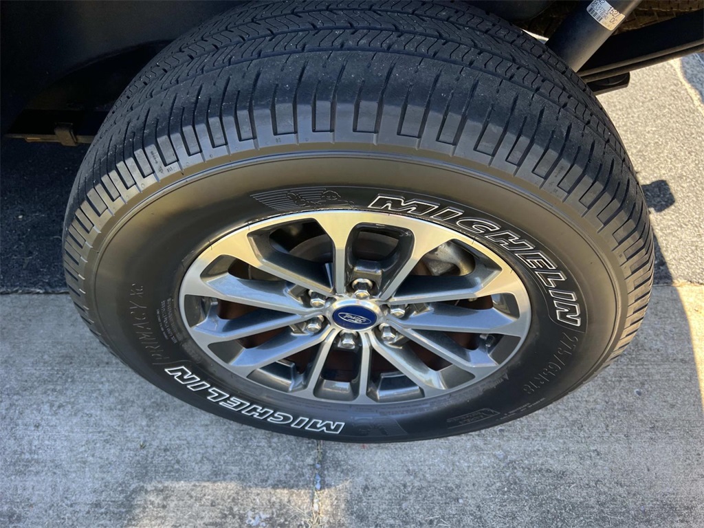 2019 Ford F-150 Lariat photo 12