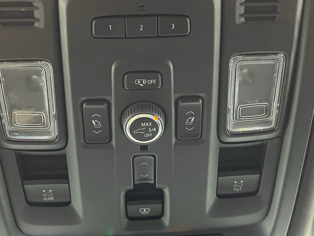 2023 Gmc Yukon Denali photo 10