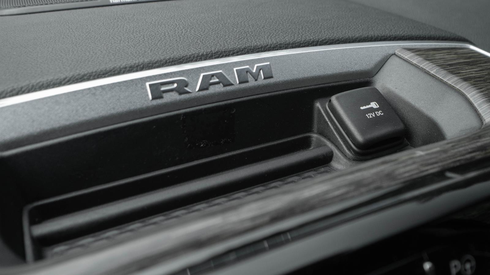 2019 Ram 1500 Laramie photo 21