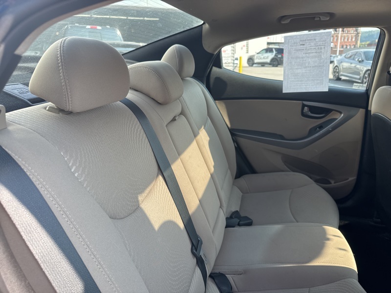 2016 Hyundai Elantra Value Edition photo 7
