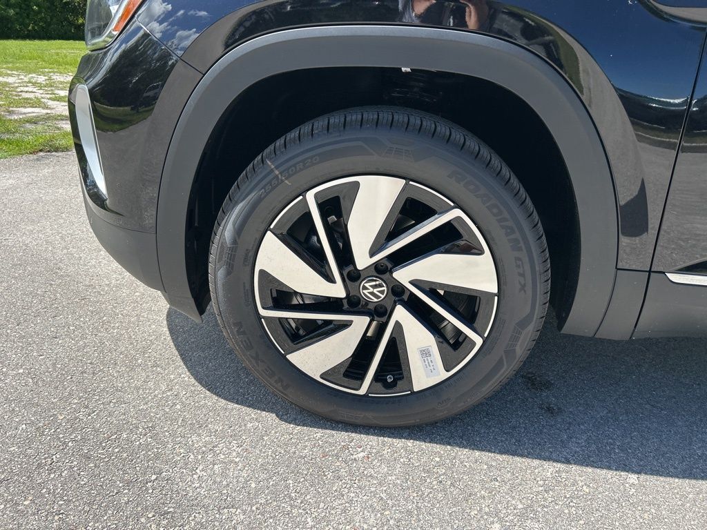 2026 Volkswagen Atlas SEL photo 49