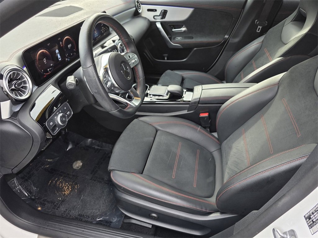 2023 Mercedes Benz CLA 250 photo 7