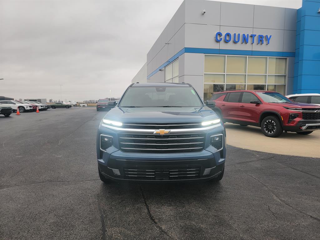 2026 Chevrolet Traverse High Country photo 2