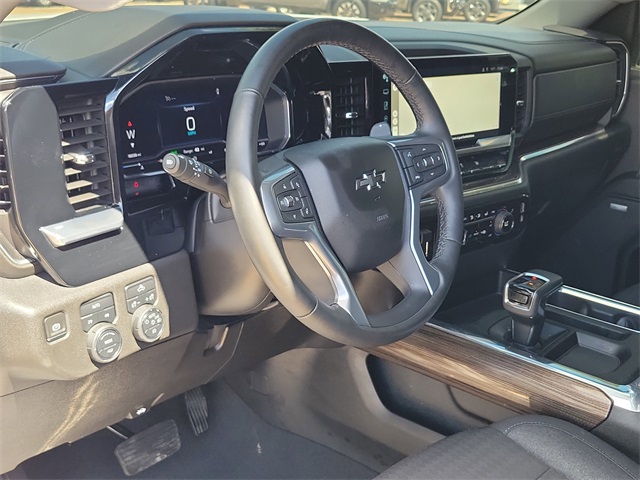 2024 Chevrolet Silverado 1500 RST photo 22