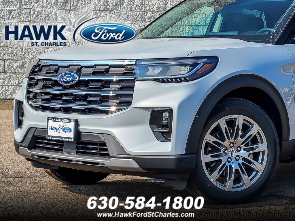 2025 Ford Explorer photo 2
