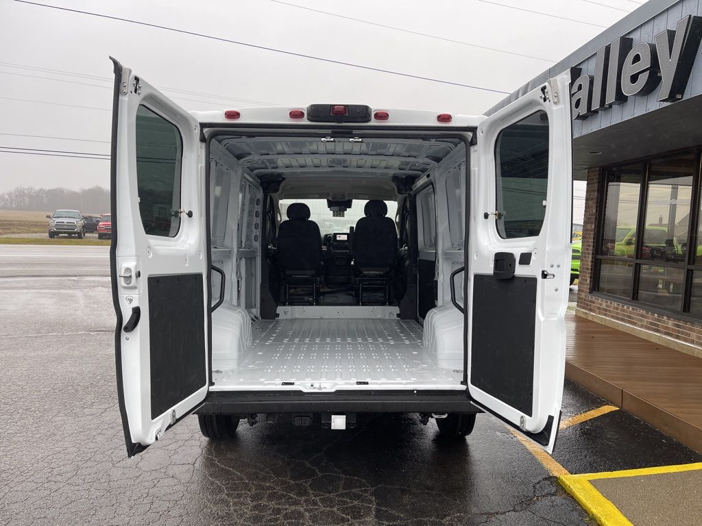 2025 Ram ProMaster 2500 photo 5