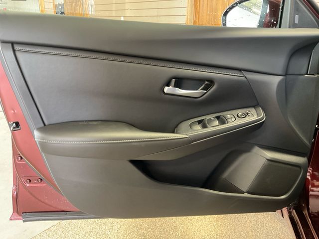 2025 Nissan Sentra SV photo 18