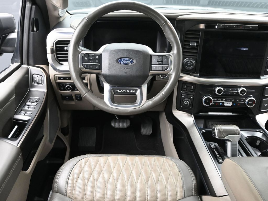 2024 Ford F-150 Platinum photo 11