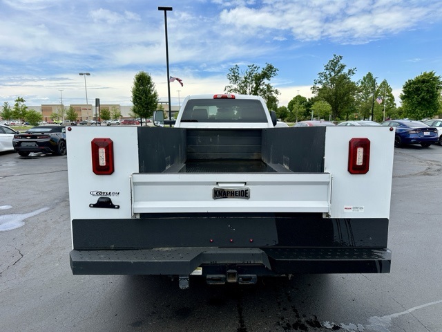 2023 Chevrolet Silverado 5500HD Work Truck photo 4