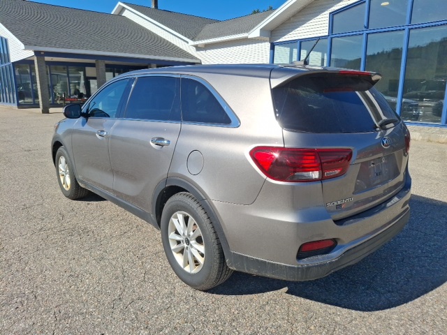 2019 Kia Sorento LX photo 4