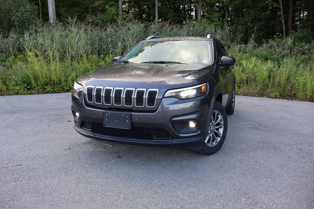 2019 Jeep Cherokee Latitude photo 2