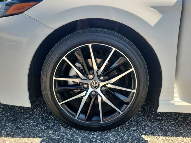 2022 Toyota Camry SE photo 28