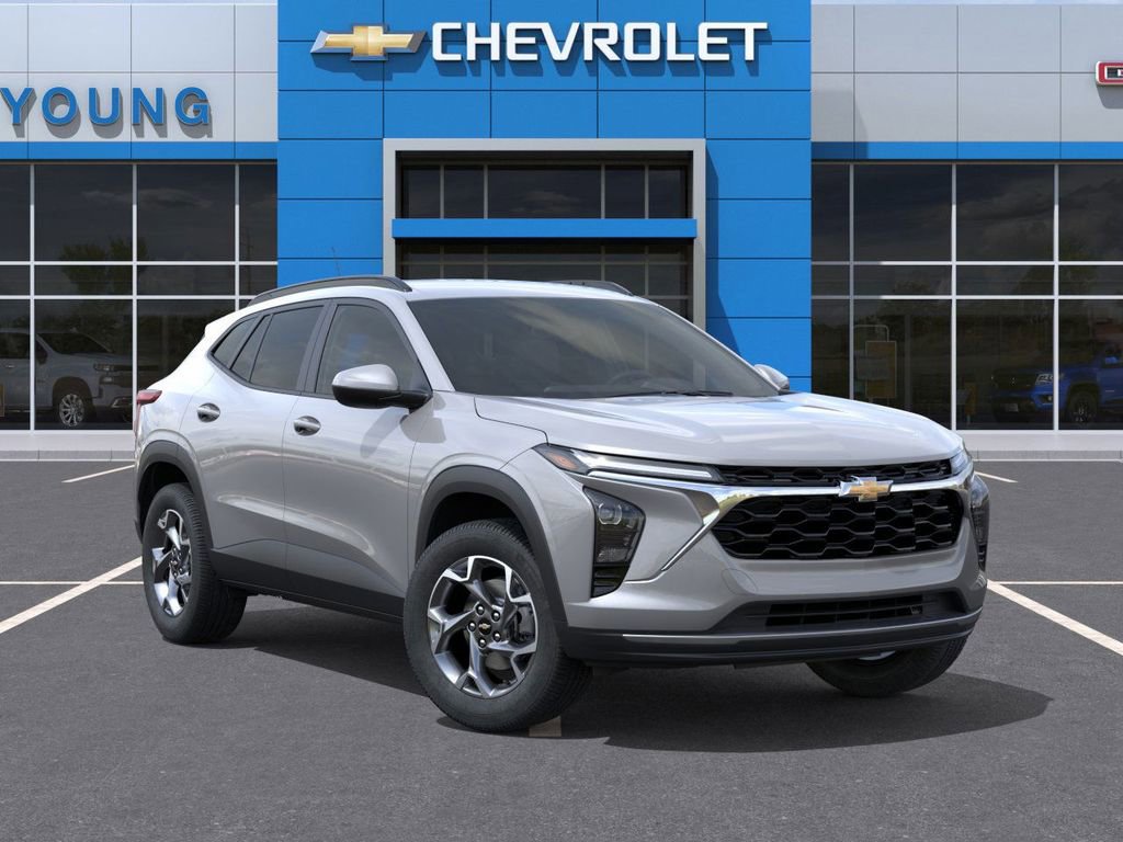 2025 Chevrolet Trax LT photo 4