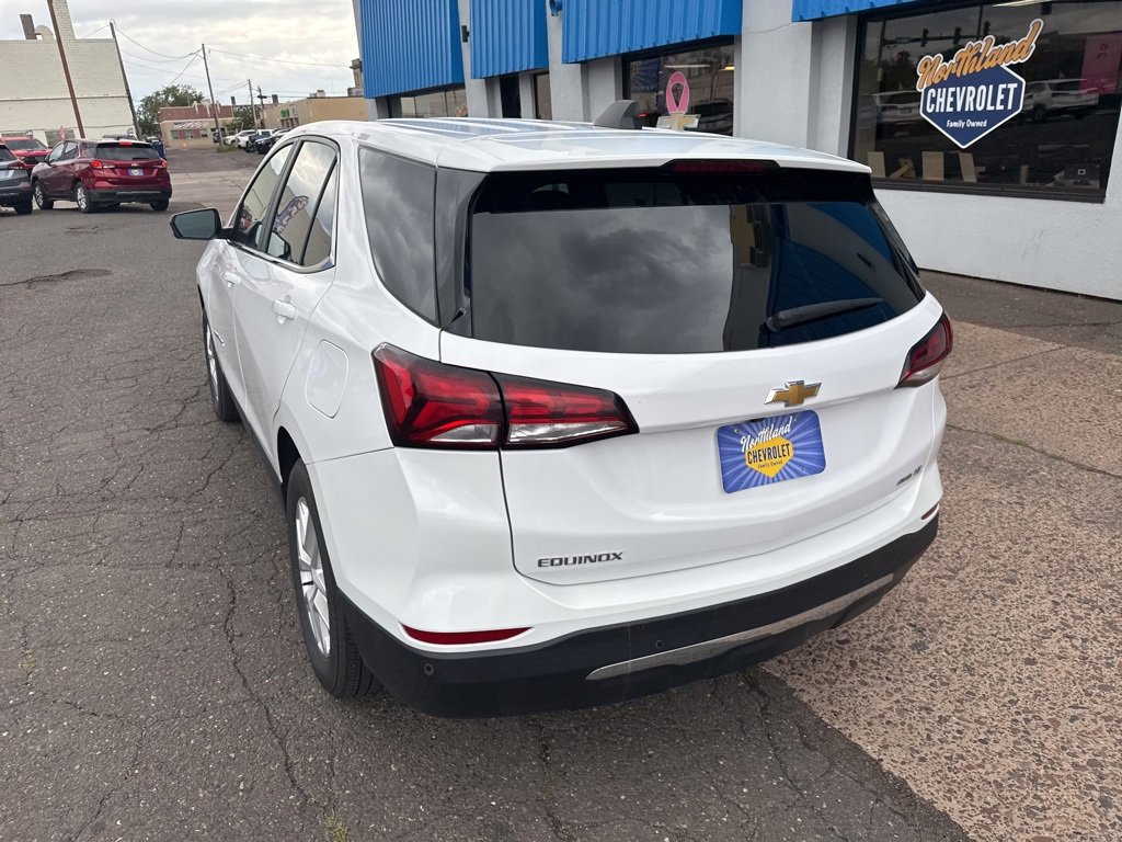2024 Chevrolet Equinox LT photo 8