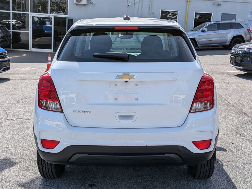 2020 Chevrolet Trax LS photo 6