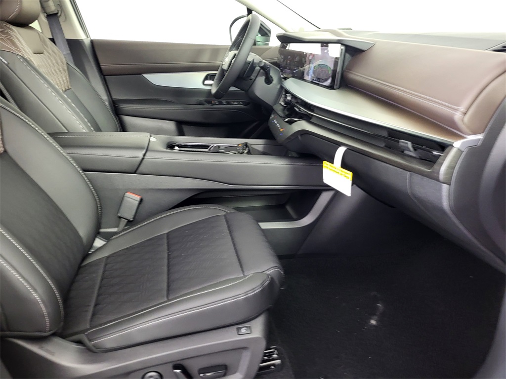 2025 Nissan Murano Platinum photo 16