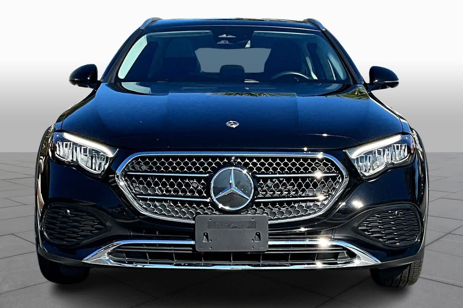 2025 Mercedes Benz E 450 4MATIC All-Terrain Wagon photo 3