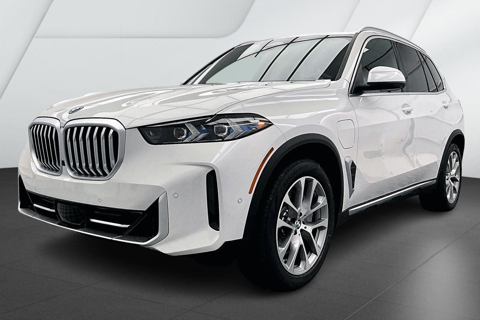 2026 BMW X5 50e's photo
