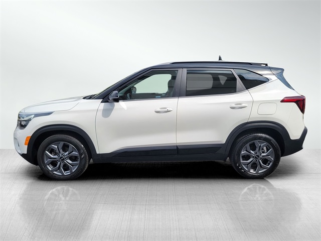 2024 Kia Seltos S photo 5