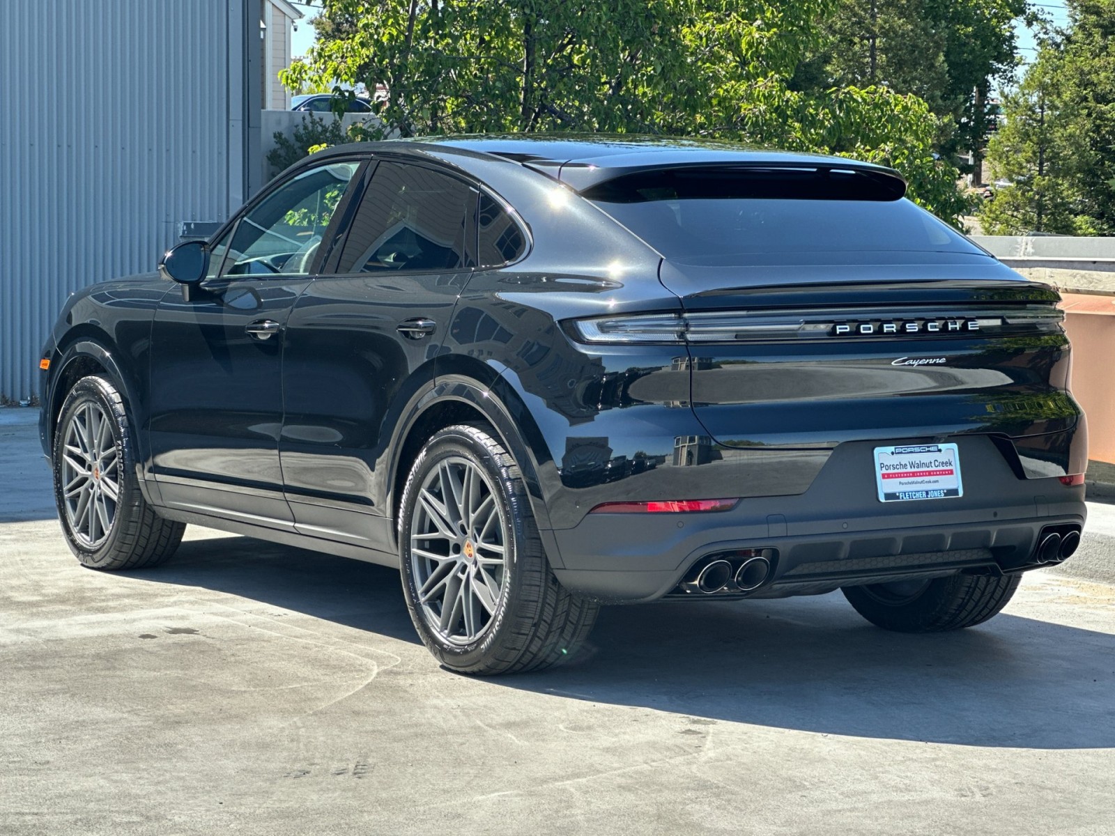 2025 Porsche Cayenne Coupe photo 4