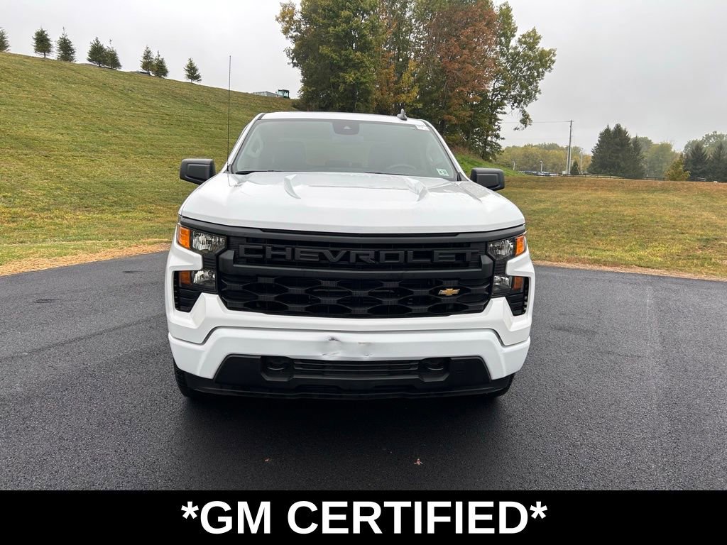2022 Chevrolet Silverado 1500 Custom photo 2