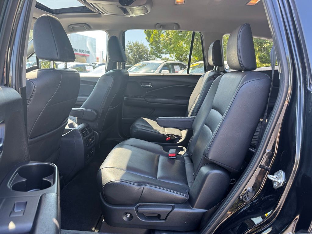 2019 Honda Pilot Touring photo 10
