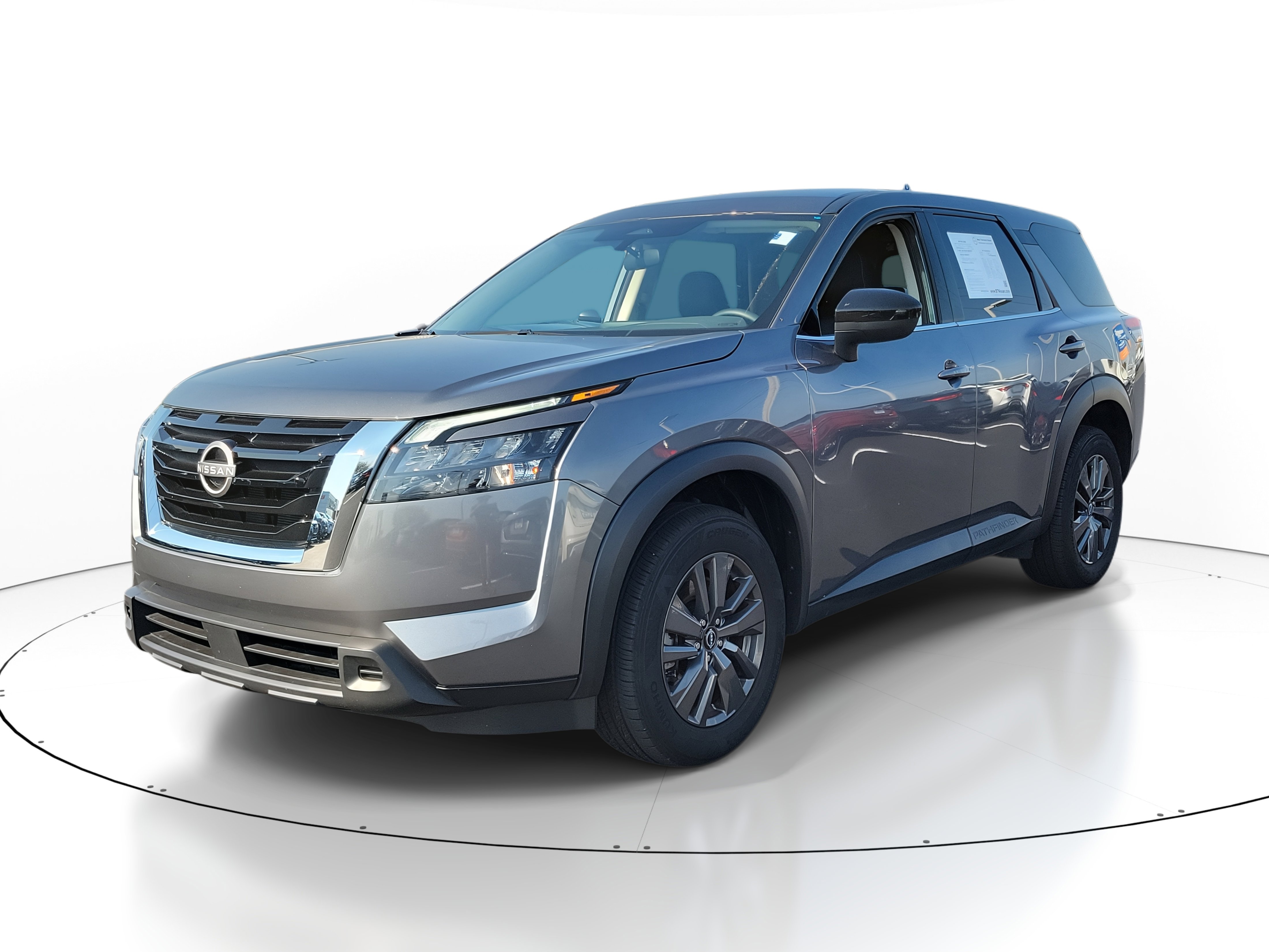 2023 Nissan Pathfinder S photo 2