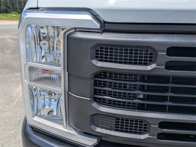 2026 Ford F-350 photo 10