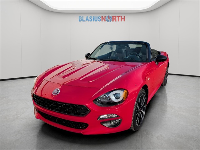 2019 FIAT 124 Spider Urbana Edition's photo