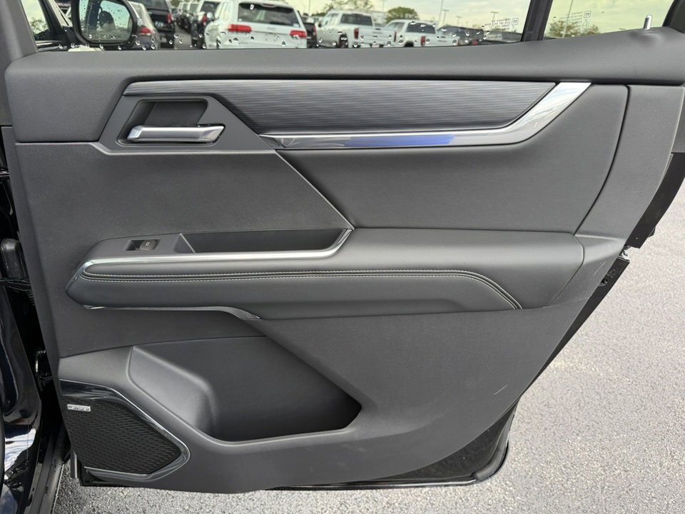 2026 GMC ACADIA - Image 35